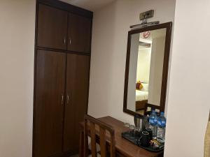 Gambar di galeri bagi Hotel Everest Nepal di Kathmandu