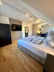 Łóżko lub łóżka w pokoju w obiekcie Bleibe am Moritzberg