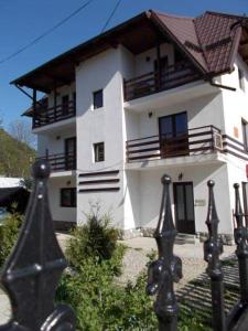 Gallery image of Zori de zi in Bran