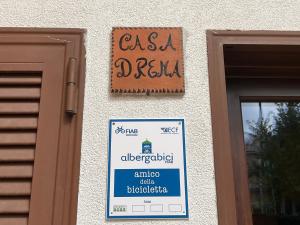 Casa Drema - Villa al mare con terrazza的证书、奖牌、标识或其他文件