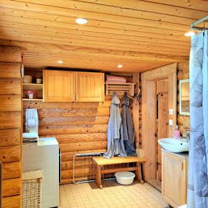 Köök või kööginurk majutusasutuses Lootuse Spa