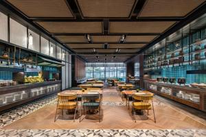 乌鲁木齐中建福朋喜来登酒店餐厅或其他用餐的地方