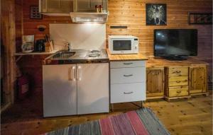 Kjøkken eller kjøkkenkrok på Lovely Apartment In Trysil With Wifi