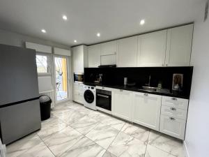 Gallery image of Hana Home Mantes-la-jolie 6 personnes Parking public gratuit Business&Family in Mantes-la-Jolie