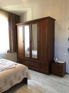 Guest House PIROSMANI客房内的一张或多张床位
