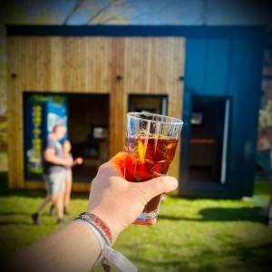 Nápoje v ubytování tiny house BARACZEK Brno-Jundrov, ulice Veslařská