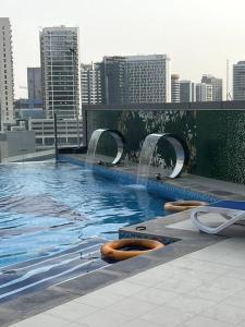 Bazén v ubytování Burj Khalifa View Downtown, Elite 1 Downtown Residence nebo v jeho okolí