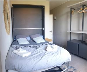 Posteľ alebo postele v izbe v ubytovaní Vue Imprenable-Studio-Montauban