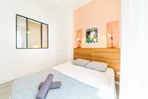 Fotografie z fotogalerie ubytování Colorful apartment 2 bedrooms in the heart of Ollins v destinaci Oullins
