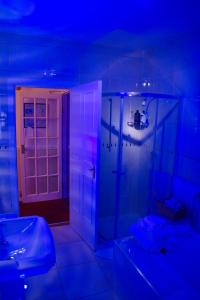 Cama ou camas em um quarto em Sea Breeze Bed and Breakfast