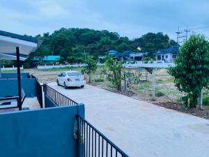 Fotografie z fotogalerie ubytování บ้านสวนนวิน 5 v destinaci Sattahip