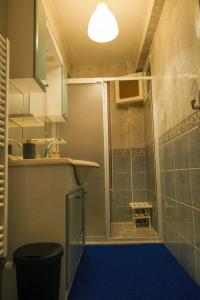 Koupelna v ubytování TAKSİM PERA House