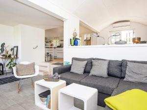 Kuchyň nebo kuchyňský kout v ubytování Holiday home Grenaa L + 18 fotografií