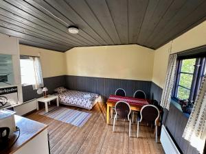 Posezení v ubytování Ramsjö Camping Stuga