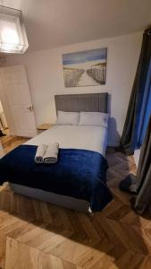 Postel nebo postele na pokoji v ubytování 200 Salthill