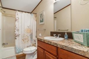 Bilik mandi di Hondo Creek Hideaway +24 gambar