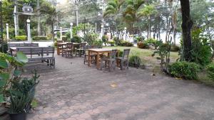 Κήπος έξω από το Victory view rayong beach