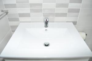 Ένα μπάνιο στο Apartments Villa Anka +34 φωτογραφίες