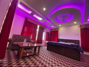 Gambar di galeri bagi AuraB&B Homestay di Srinagar