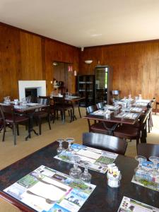 Reštaurácia alebo iné gastronomické zariadenie v ubytovaní Anjou Golf and Country Club