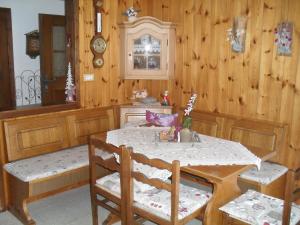 Fotografie z fotogalerie ubytování Casa Noemi Imer v destinaci Imer + 37 fotografií