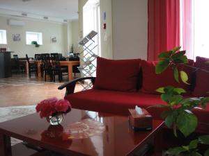 Posezení v ubytování 12 Months Mini Hotel