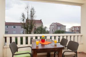 Balkón nebo terasa v ubytování Apartments Tino