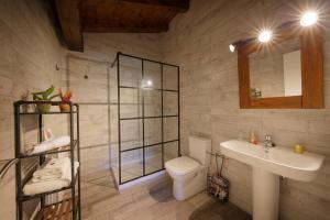 Koupelna v ubytování Ondarbaso Apartamentos Rurales III