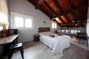 Postel nebo postele na pokoji v ubytování Ondarbaso Apartamentos Rurales III