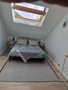 Chambre aux Gorges de Daluis客房内的一张或多张床位