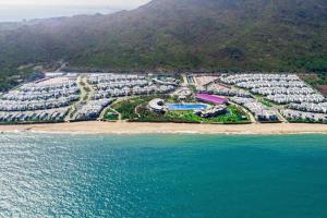 an aerial view of a resort on a beach at Lovely Lady Villa Oceanami Resort, Vung Tau in Long Hai