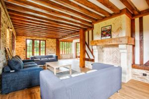 Χώρος καθιστικού στο Villa Paséo - 11 Bedrooms - Large Heated Swimming Pool - Near Deauville