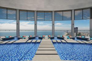 The swimming pool at or close to Four Points by Sheraton Danang