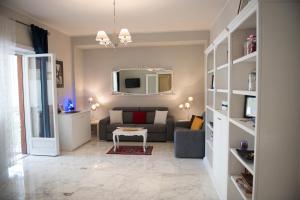 Una televisión o centro de entretenimiento en Authentic Sweet Home