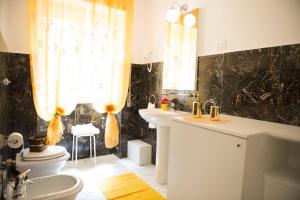 Un baño de Authentic Sweet Home 74 fotos más