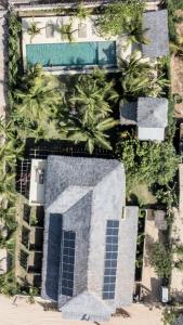 an overhead view of a house and a swimming pool at Avra Tatajuba in Tatajuba