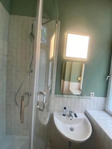 Ein Badezimmer in der Unterkunft Stadtoase im Herzen Berlins