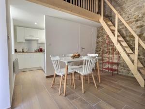 Afbeelding uit fotogalerij van LE RELAIS DE CRUSSOL in Saint-Péray +31 foto's