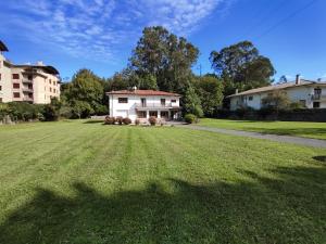 The building in which the holiday home is located