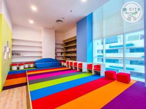 Pine Tree Suites by RR JBcity的儿童俱乐部