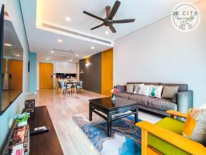 Pine Tree Suites by RR JBcity的休息区