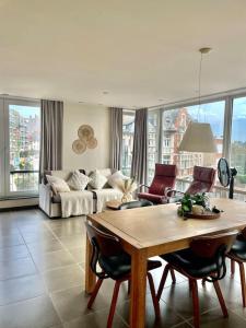 Χώρος καθιστικού στο Appartement centrum van De Panne