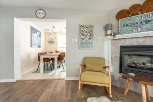 Foto dalla galleria di Blue Beach Cottage a Delavan Altre 23 foto