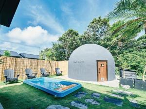 Bazén v ubytování LAVA SAUNA &VILLA nebo v jeho okolí