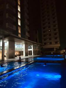 Hồ bơi trong/gần UNIT B218