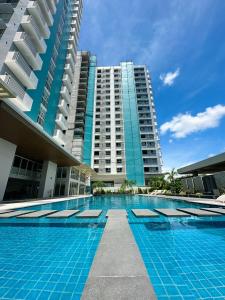 Hồ bơi trong/gần UNIT B218