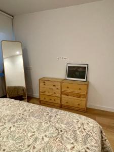 Gallery image of Piso de 2 habitaciones en centro, zona muy tranquila con playa a 2 min andando in Gijón +5 photos