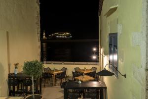 Posezení v ubytování Elia Zampeliou Hotel