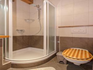 A bathroom at Holiday Home Rudina