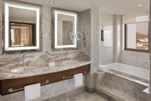 Bagno di Sheraton Oman Hotel